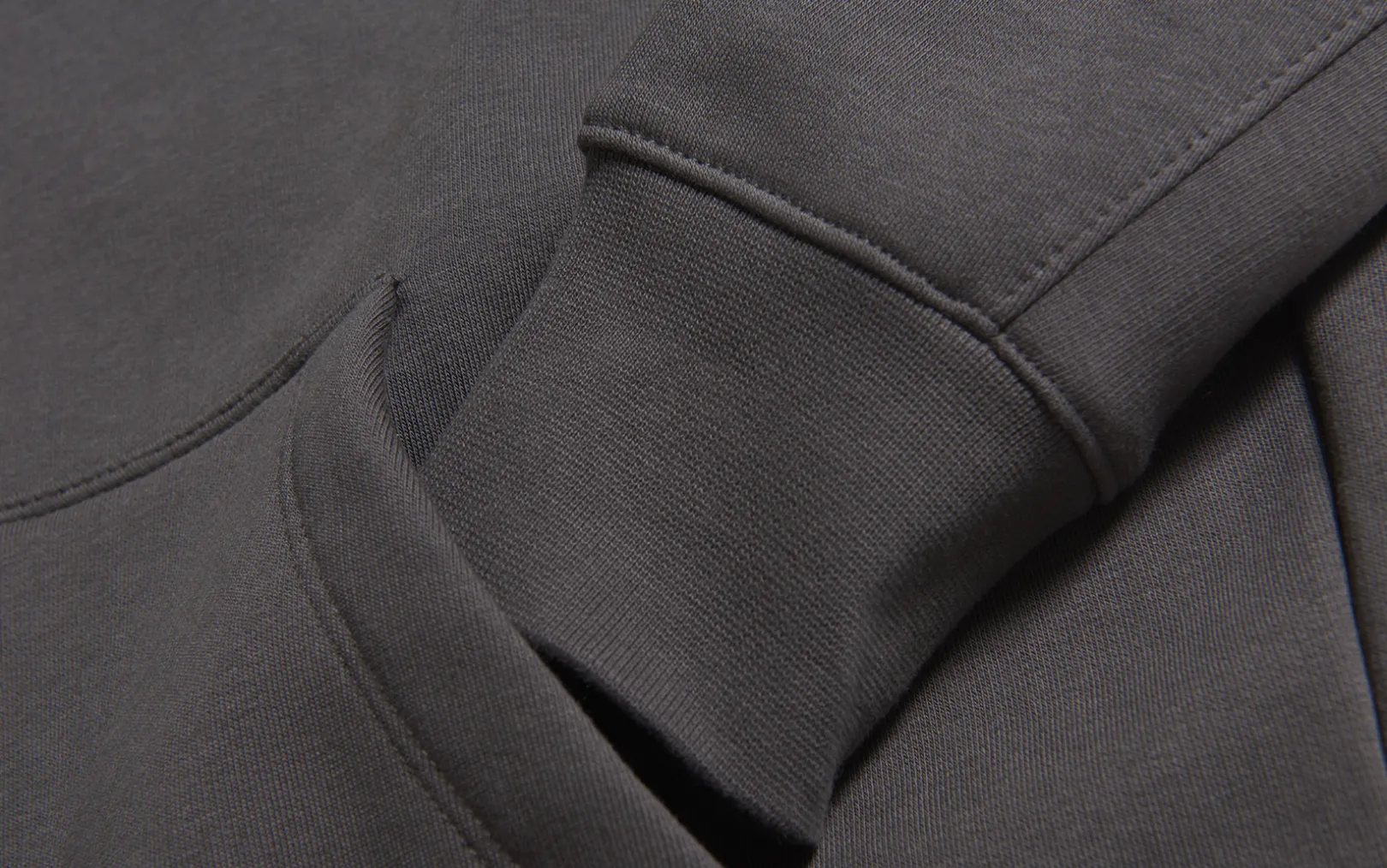BOWMAN LOGO HOOD