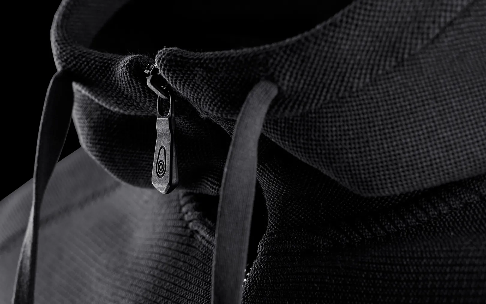 ELEMENT SEAMLESS ZIP HOOD