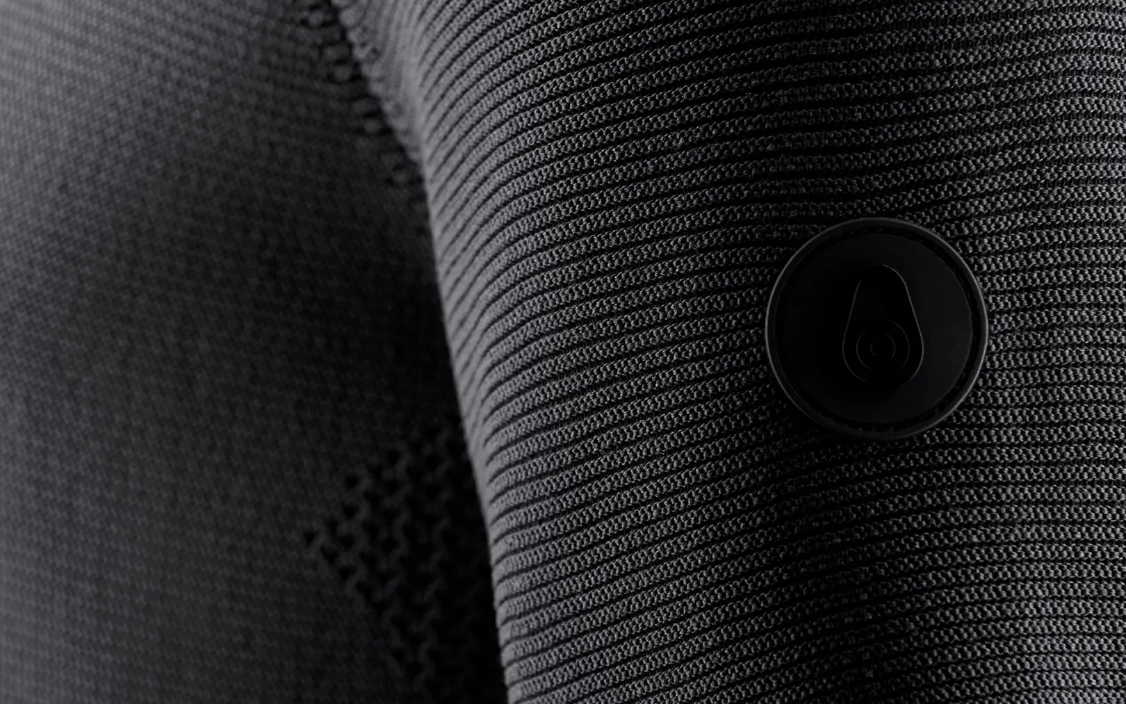 ELEMENT SEAMLESS ZIP HOOD