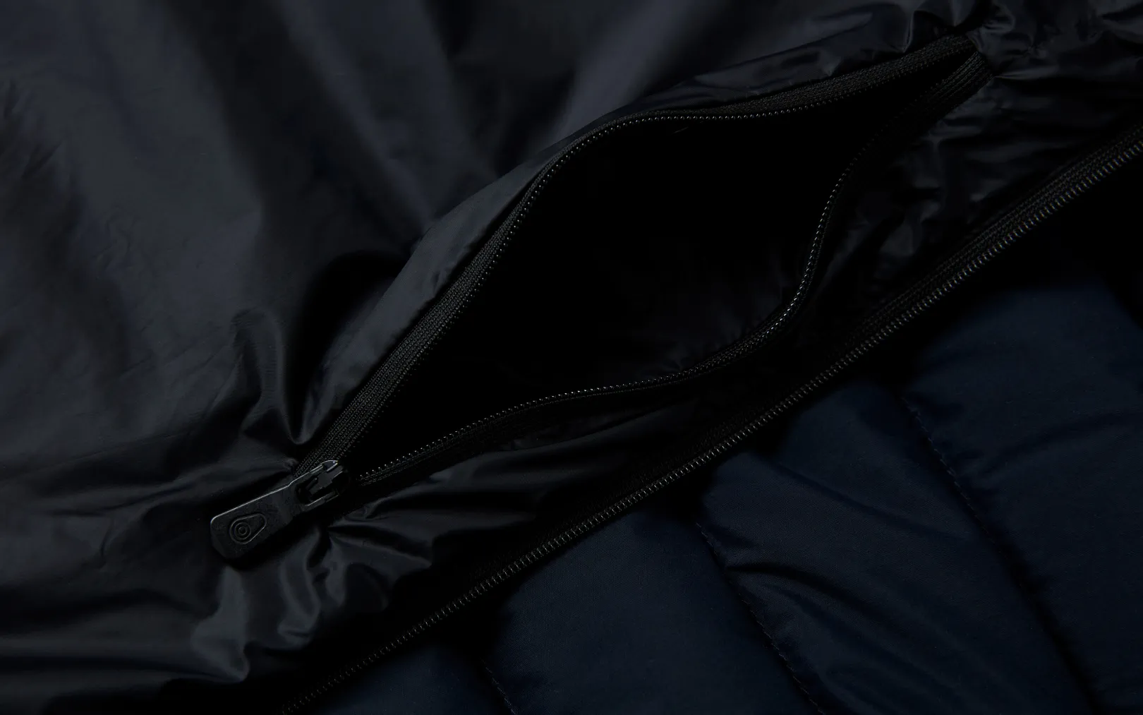 SPRAY DOWN VEST