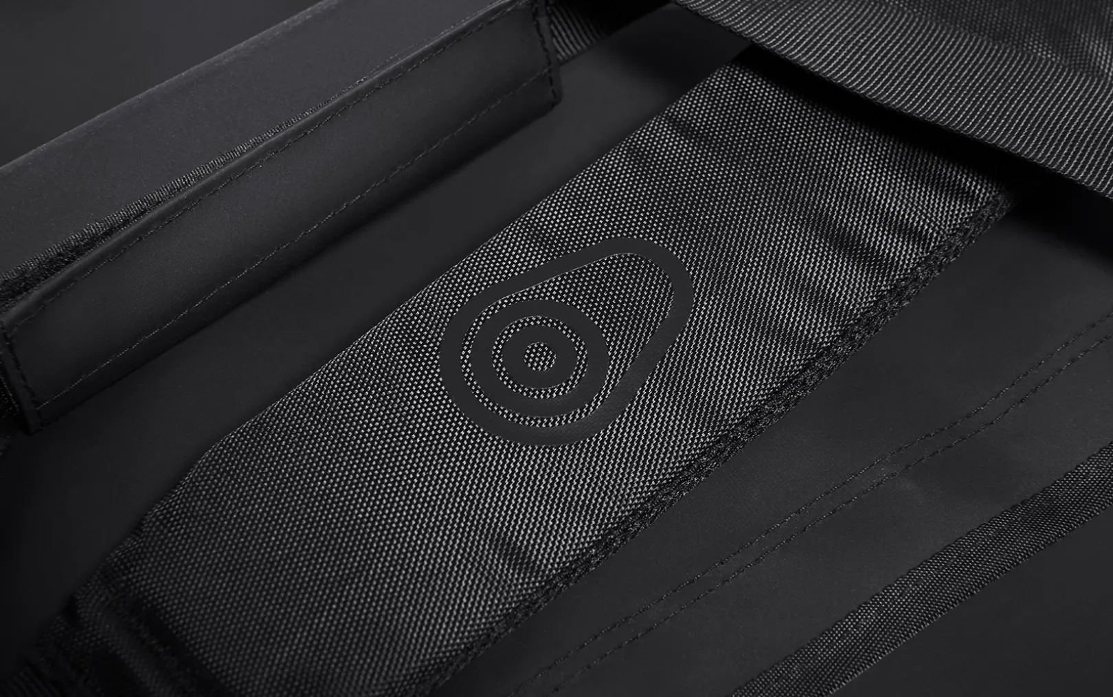 SPRAY DUFFEL L