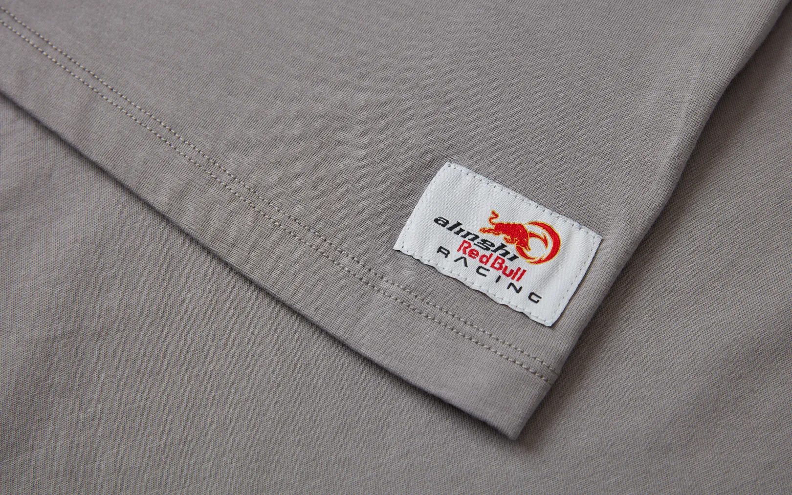 SWISS TEE