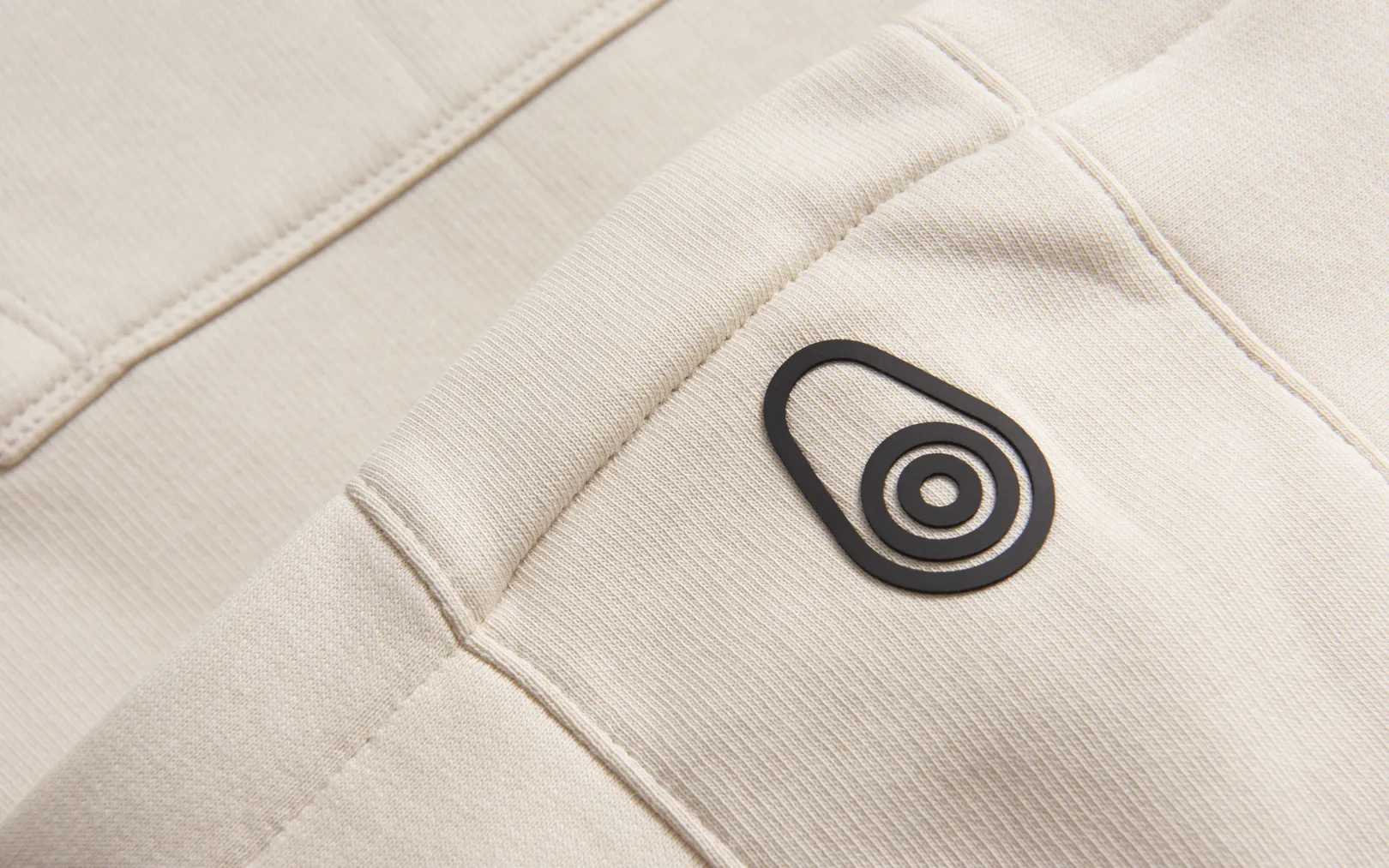 W GALE LOGO HOOD