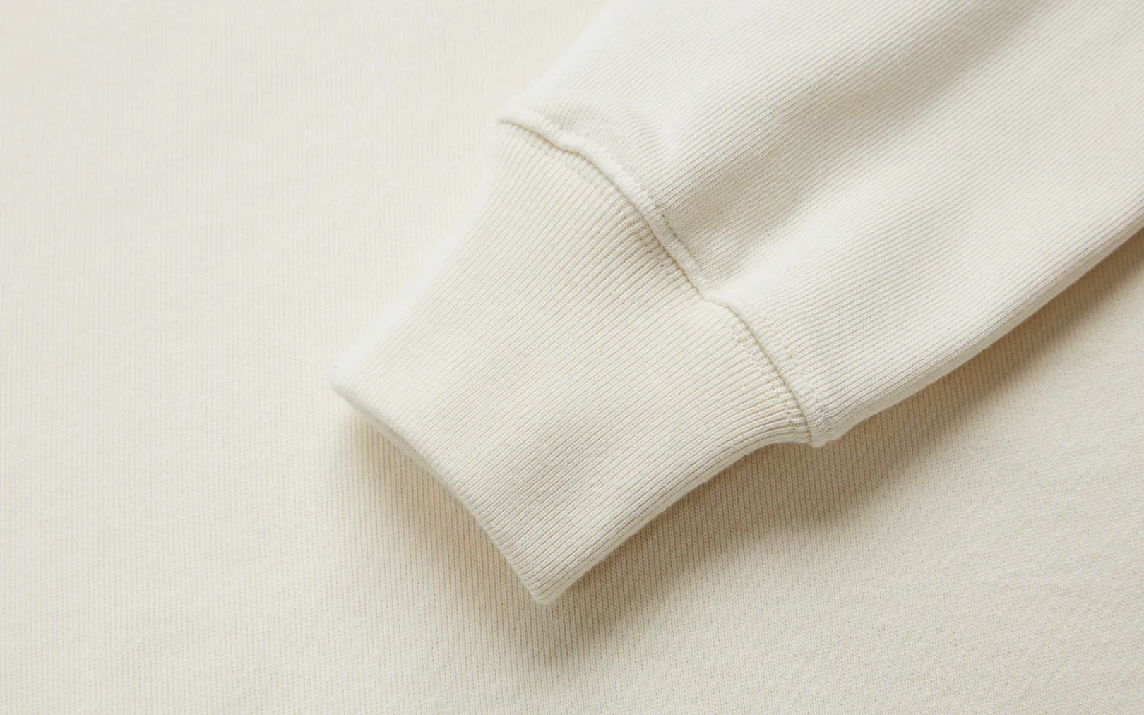 W WAVE SWEATER